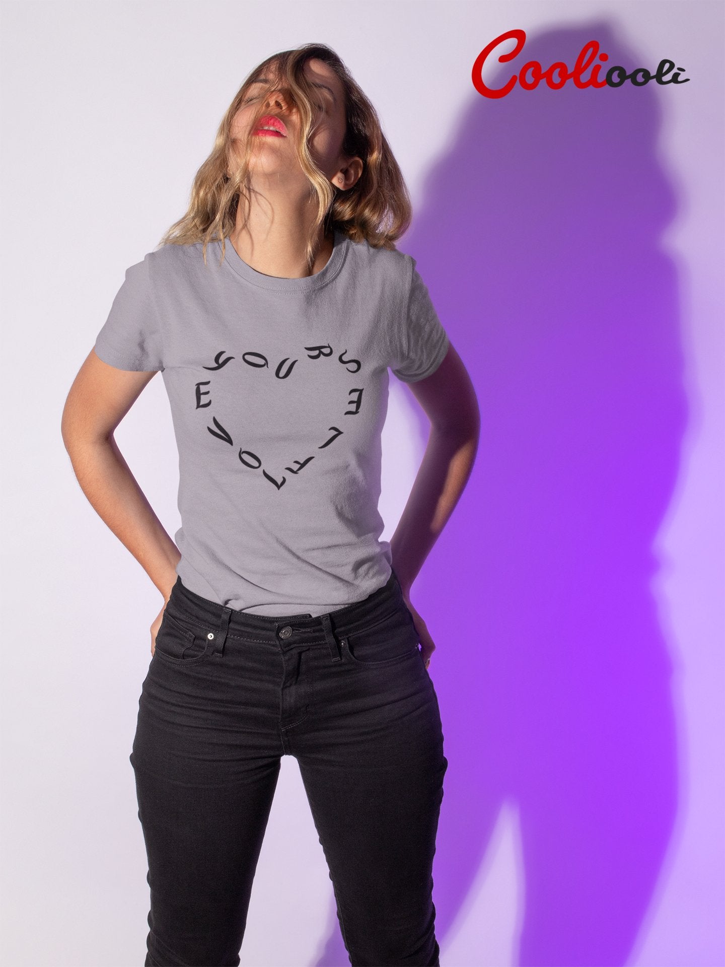 "Love Yourself "Heart Graphic T-Shirt - Cooliooli T-Shirt